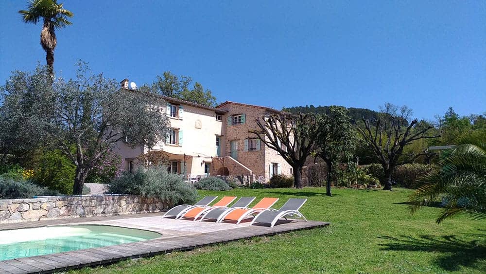 L'Escale Provençale en façade
