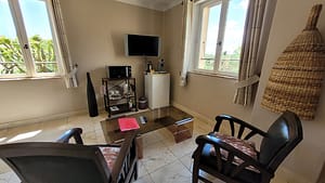 coin cuisine chambre Terre Bnb L'Escale Provençale à Tourrettes