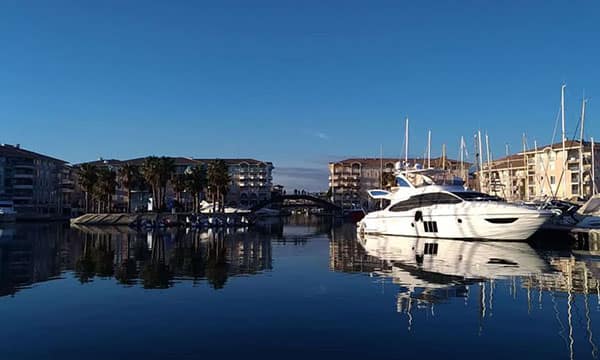 Port Fréjus à 30 minutes