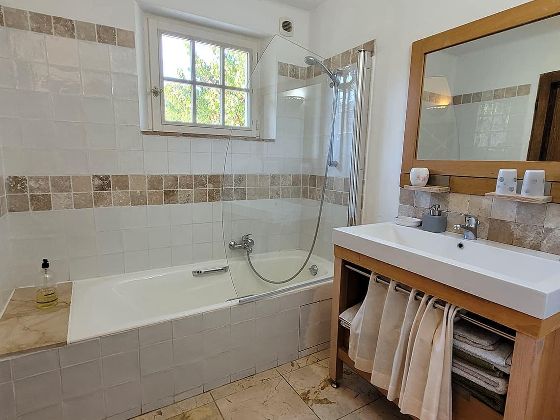 Salle de Bains de la chambre Terre